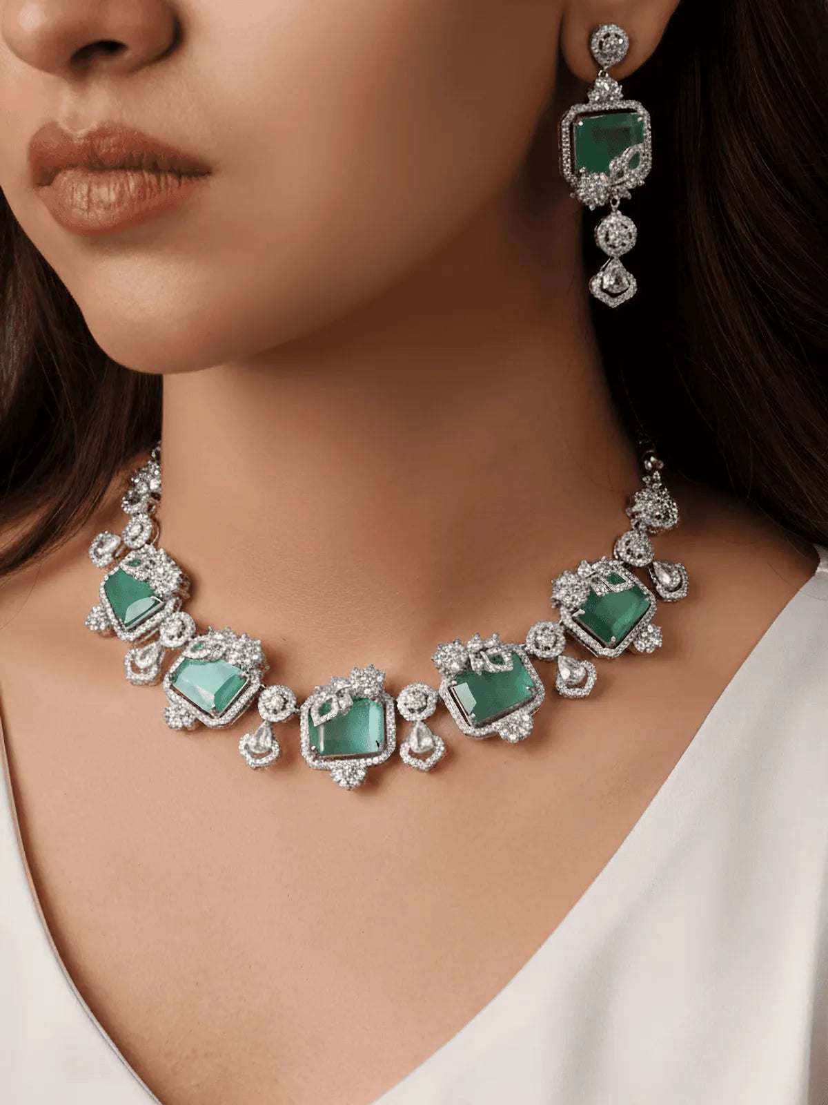 Mint Royale AD necklace set