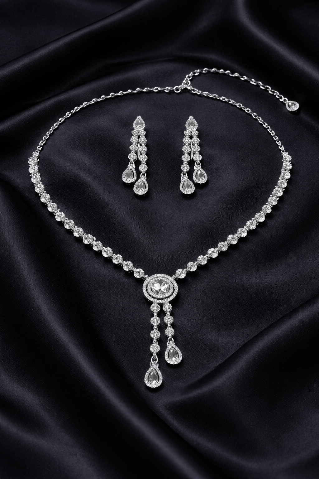 The Royal Medallion & Teardrop Set