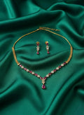 Dainty Radiance: The Signature V-Set