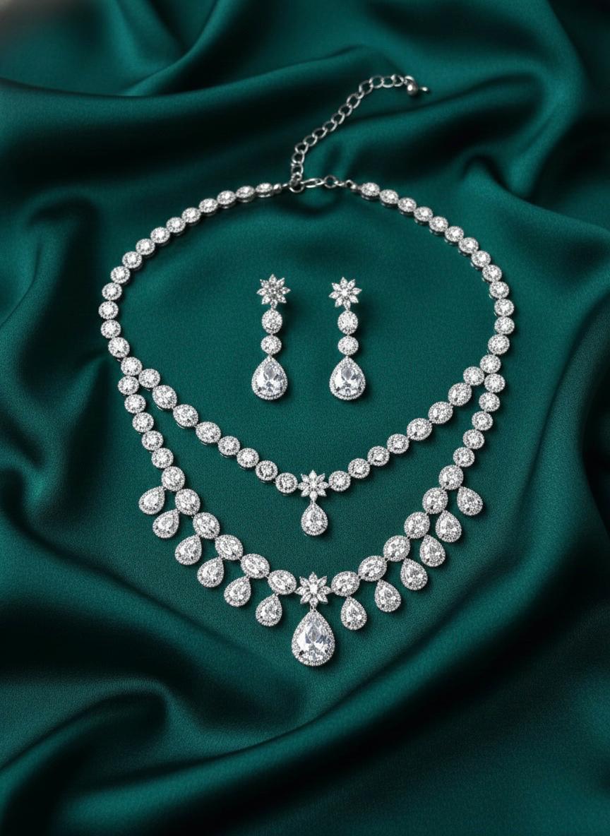 The Royal Heritage Tiered Set